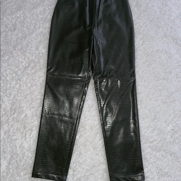 Byegreis Haley faux leather croc pants olive green M - Picture 9 of 10